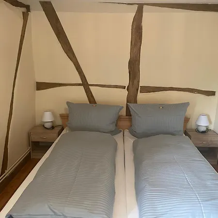 Gaestehaus 汽车旅馆 *